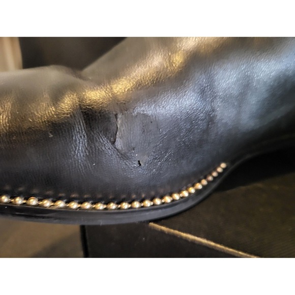 Coach‎ - Picture 6 of 12